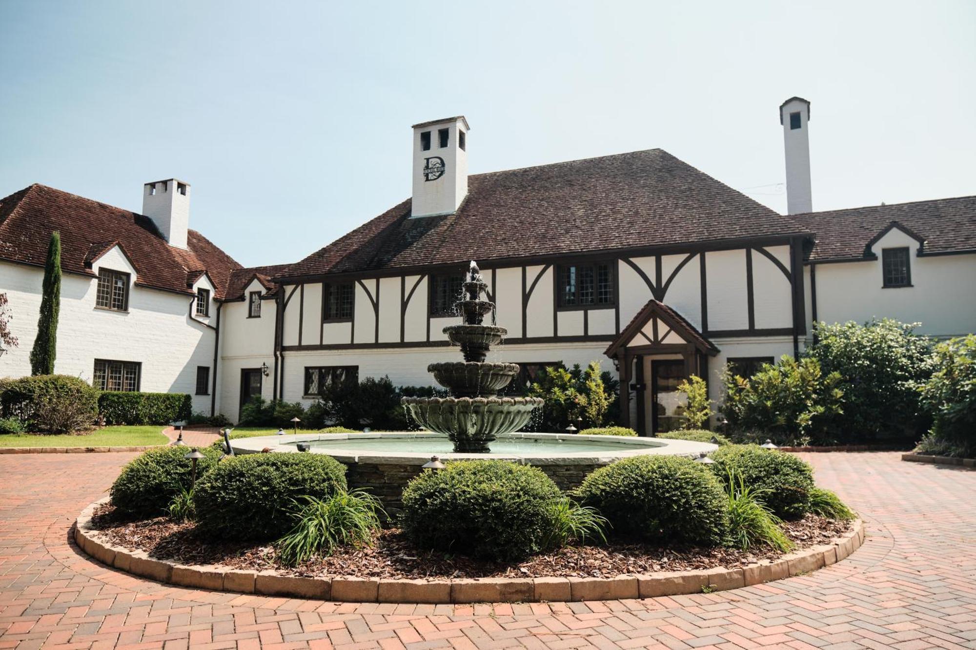 サザンパインズ Duncraig Manor Bed & Breakfast エクステリア 写真
